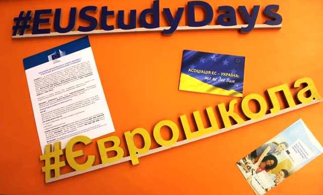 50703698_593937384364362_5741984475853471739_n